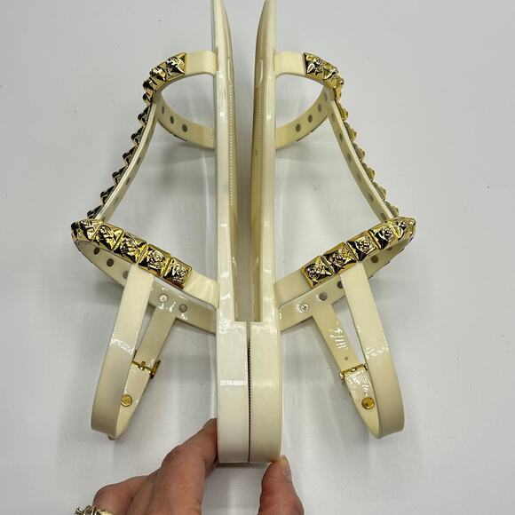 Stuart Weitzman Jelly Sandals Size 7 Studded T-Strap "Jelrose" Cream Gold - Picture 8 of 10